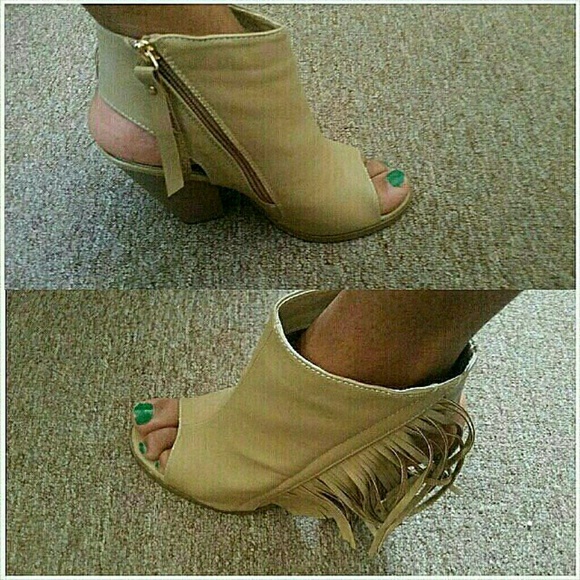 Shoes - Picture 1 of 1